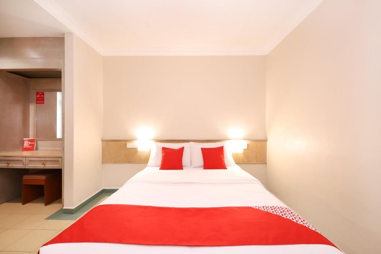 Oyo 764 Hotel Famous Inn Malacca Eksteriør billede