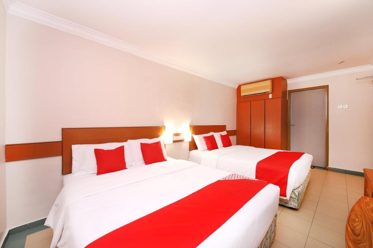 Oyo 764 Hotel Famous Inn Malacca Eksteriør billede
