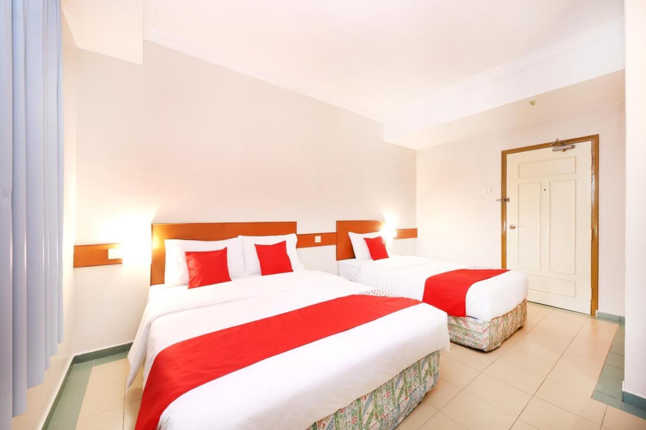 Oyo 764 Hotel Famous Inn Malacca Eksteriør billede